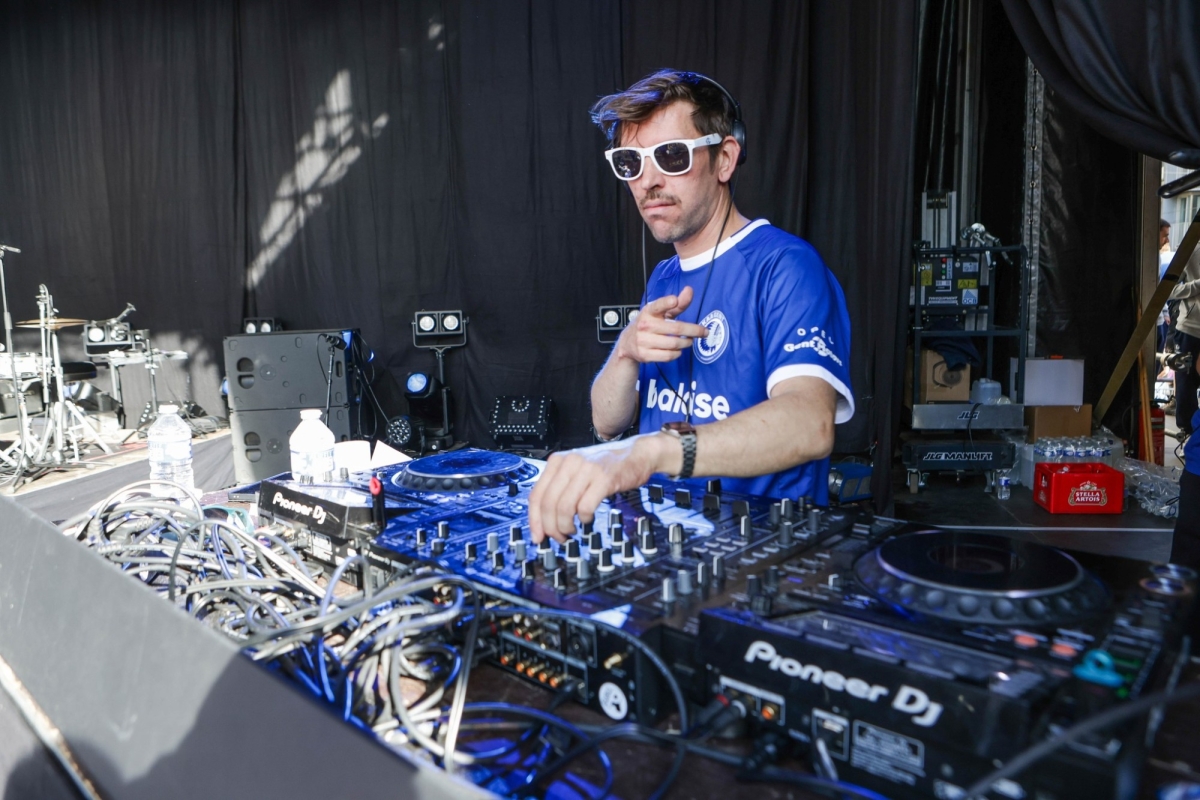 Radio Buffalo met SHIZZLE