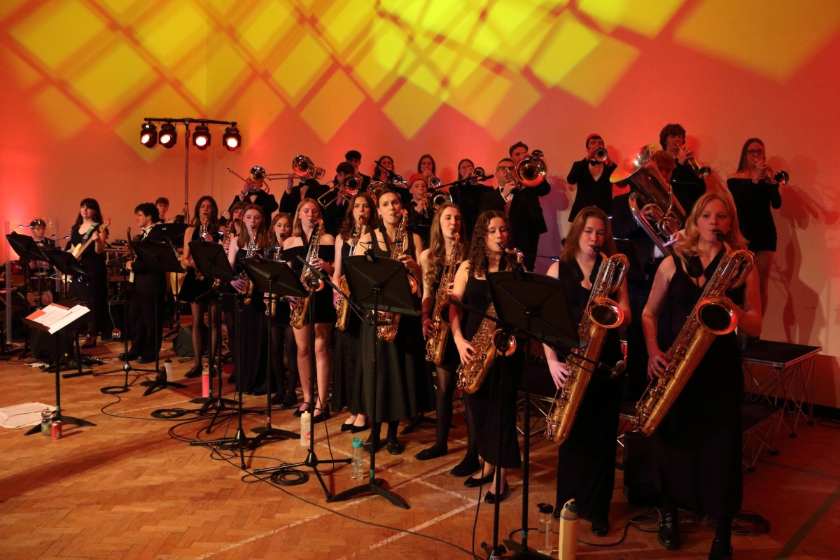 Simon Balle School (UK)
